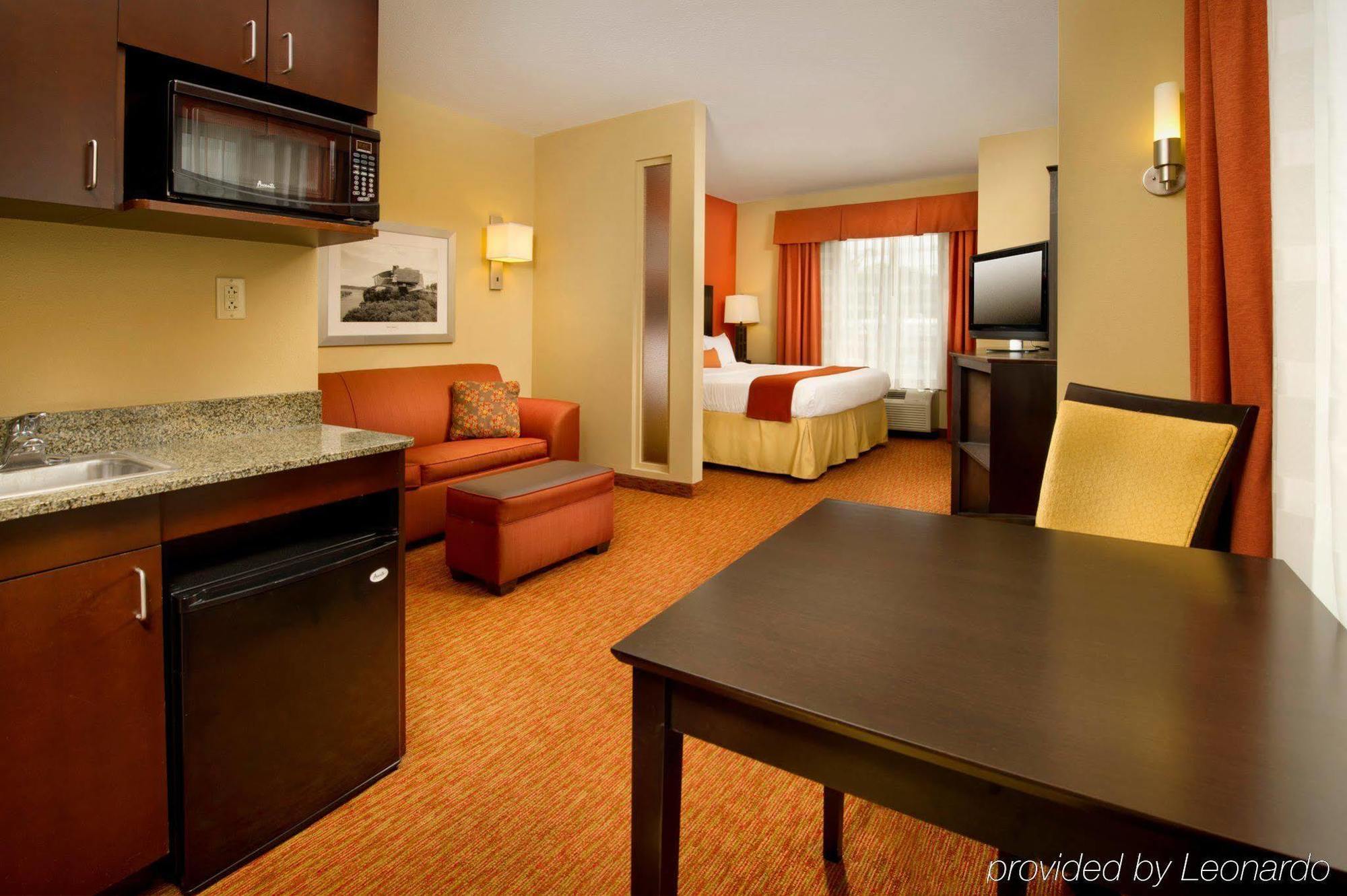 Holiday Inn Express Hotel & Suites Chattanooga Downtown By Ihg Номер фото